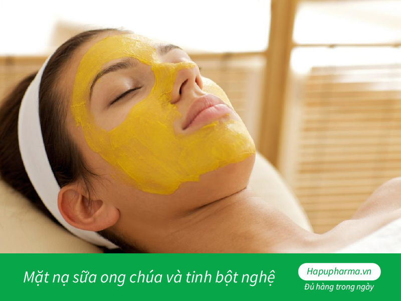 Mặt nạ sữa ong chúa và tinh bột nghệ